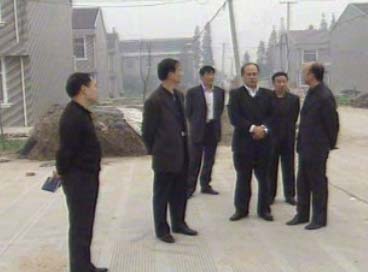 泰州市領導調研我市建設社會主義新農村工作