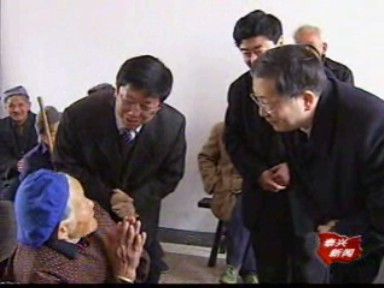 朱龍生調(diào)研我市經(jīng)濟社會發(fā)展情況