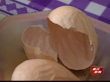 母雞患病 蛋長“皺紋”