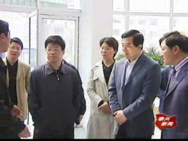 郭興華來泰調(diào)研衛(wèi)生服務(wù)中心、服務(wù)站建設(shè)情況