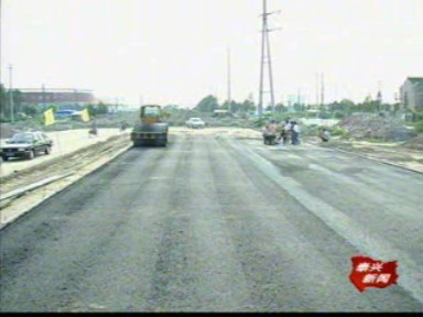 東北繞城公路開始鋪設水穩工程