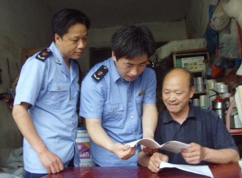 蔣華工商分局:傾心打造“三服務”直通車